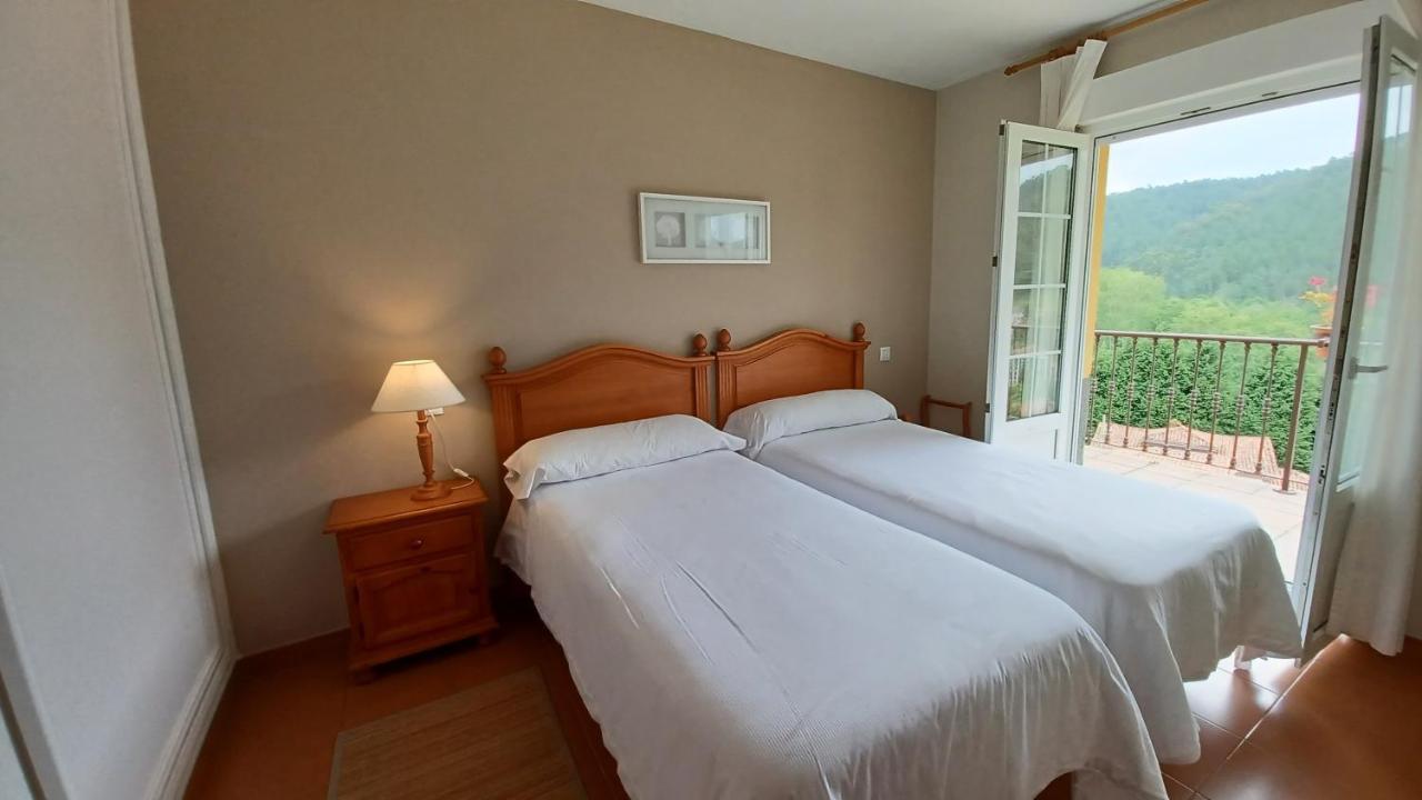 Soto de Luiña Apartamentos El Otero De Cudillero מראה חיצוני תמונה