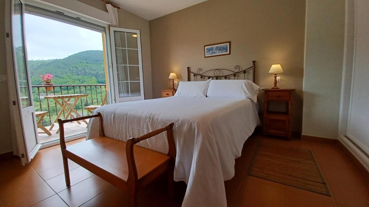 Soto de Luiña Apartamentos El Otero De Cudillero מראה חיצוני תמונה