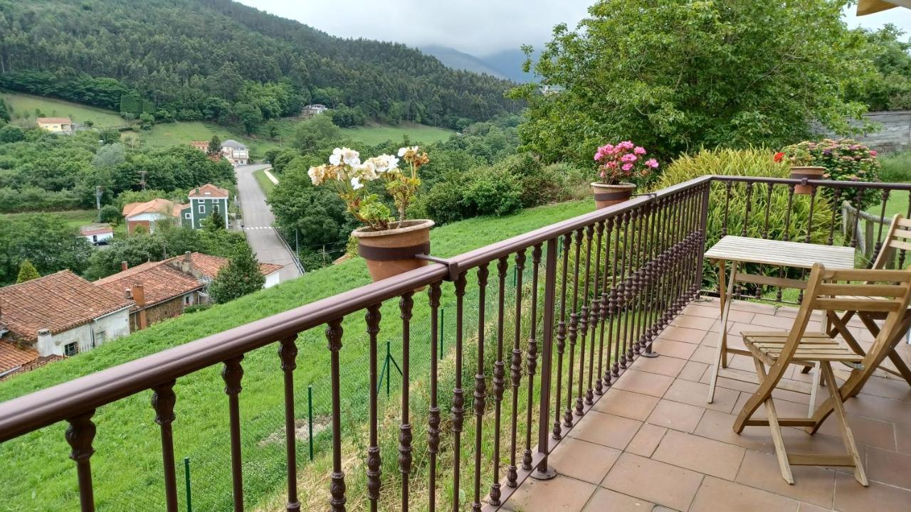 Soto de Luiña Apartamentos El Otero De Cudillero מראה חיצוני תמונה